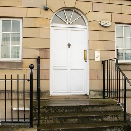 Beautifully Renovated Apartment -Central EDI Exterior photo