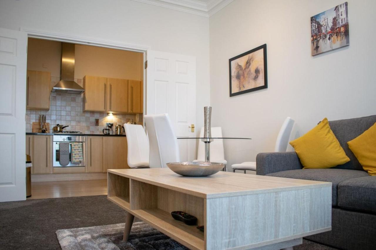 Beautifully Renovated Apartment -Central EDI Exterior photo