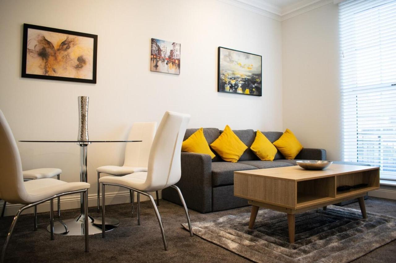 Beautifully Renovated Apartment -Central EDI Exterior photo